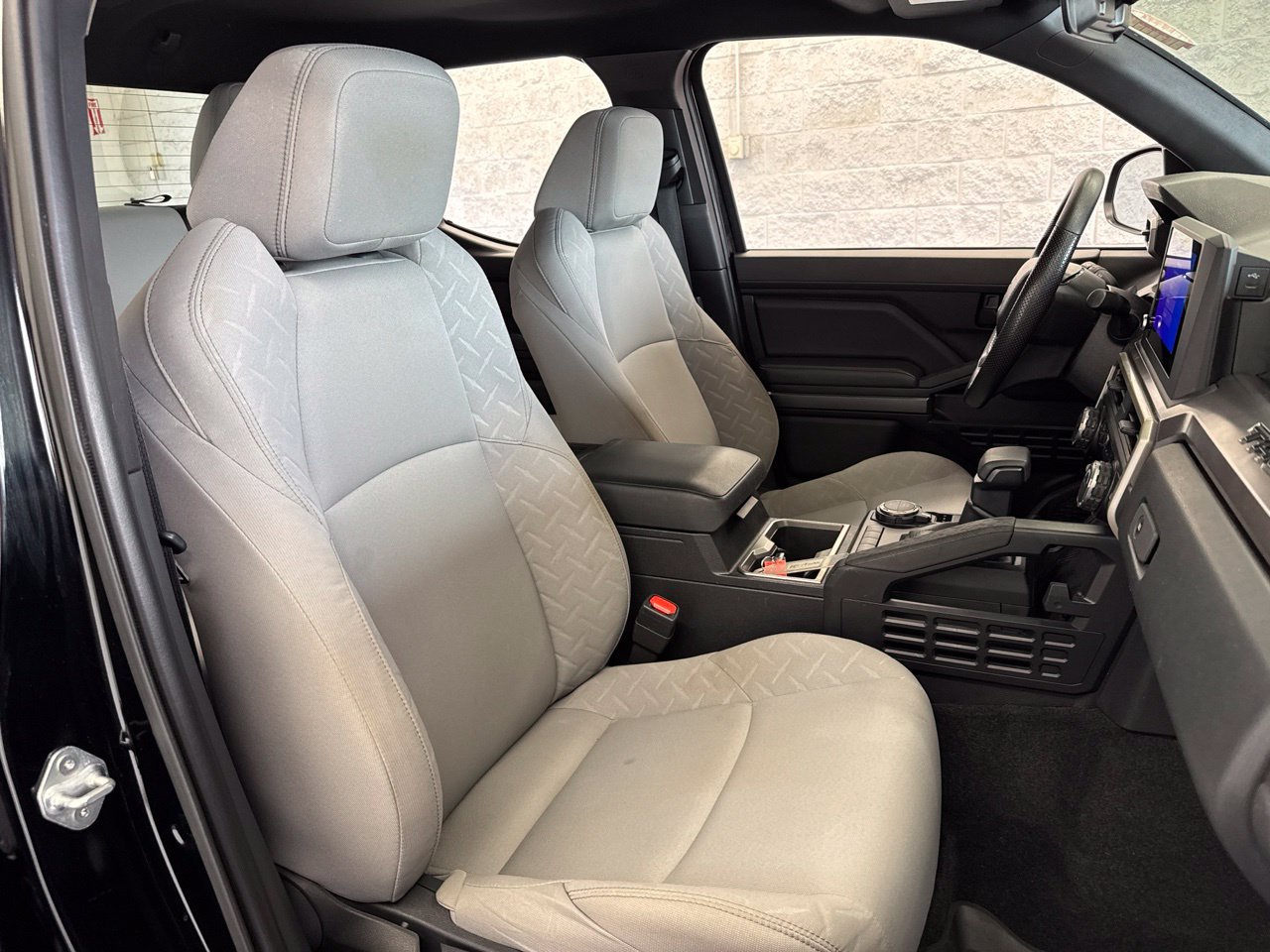 Used 2024 Toyota Tacoma SR5 AWD/4WD image 47