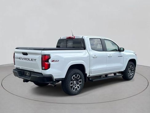 Used 2026 Chevrolet Colorado Z71 w/ Technology Package AWD/4WD image 4
