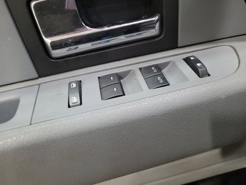 Used 2013 Ford F150 XLT w/ XLT Chrome Pkg image 27