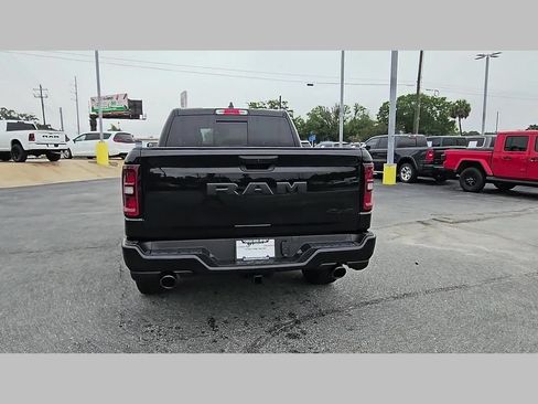 New 2026 RAM 1500 Express AWD/4WD image 34