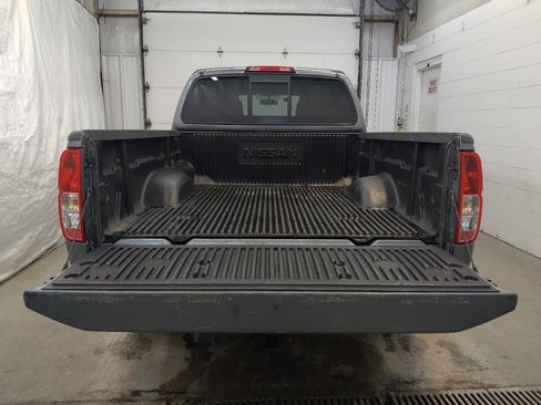 Used 2017 Nissan Frontier SV image 29