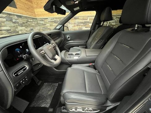 Certified 2026 Hyundai Palisade Calligraphy AWD/4WD image 32