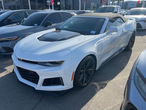 Used 2020 Chevrolet Camaro ZL1 RWD image 1