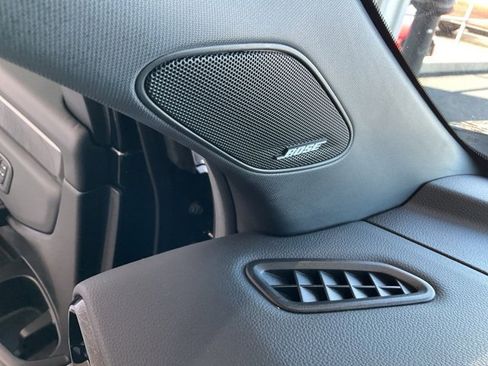 Certified 2025 Honda Pilot Black Edition image 9