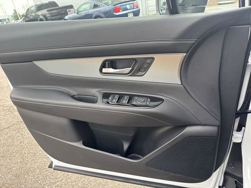 New 2025 Nissan Murano SL image 26