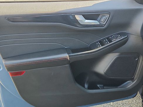 Used 2025 Ford Escape ST-Line Select image 12