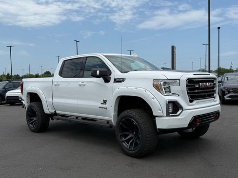 Used 2021 GMC Sierra 1500 AT4 w/ AT4 Premium Package AWD/4WD image 3