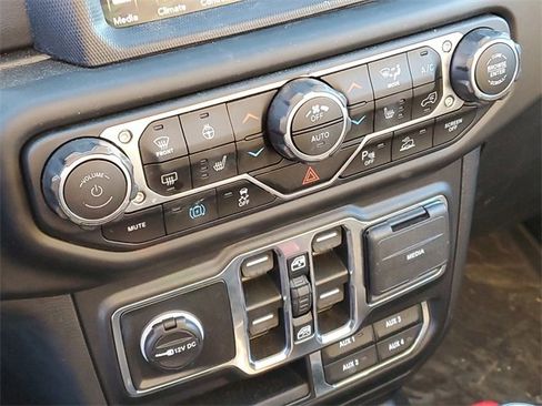 Used 2023 Jeep Wrangler Unlimited Sahara w/ Dual Top Group image 21