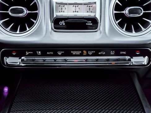 Used 2025 Mercedes-Benz G 63 AMG 4MATIC image 70