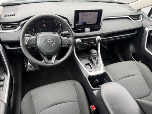 Used 2025 Toyota RAV4 XLE FWD image 15