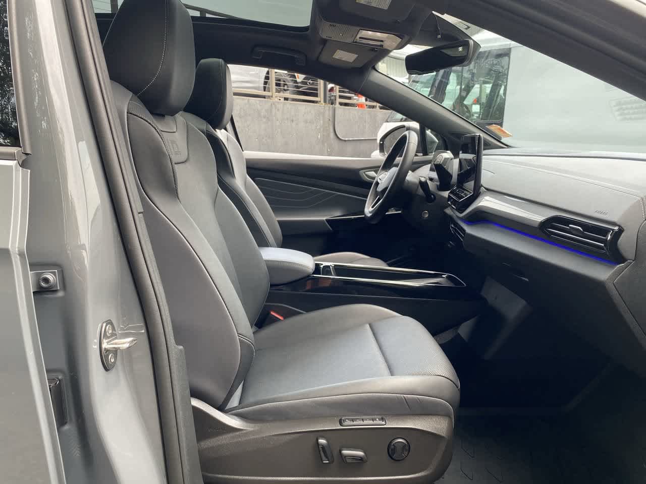 Used 2023 Volkswagen ID.4 Pro S AWD/4WD image 17