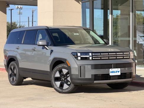 New 2026 Hyundai Santa Fe SE image 2