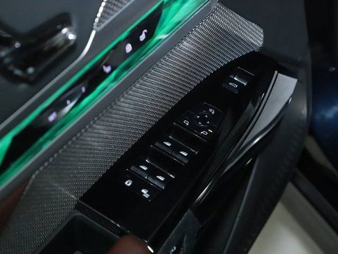 Certified 2023 BMW i7 xDrive60 image 19