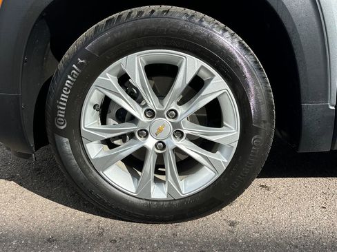 Used 2023 Chevrolet TrailBlazer LS image 23