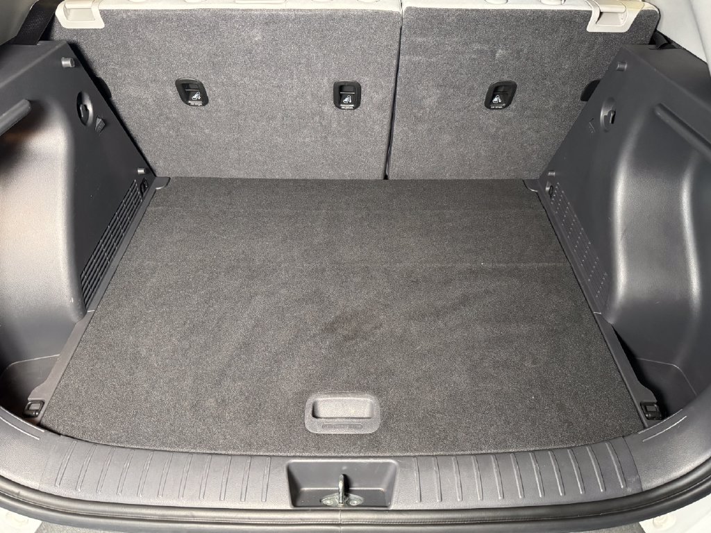Used 2025 Hyundai Kona SEL FWD image 22