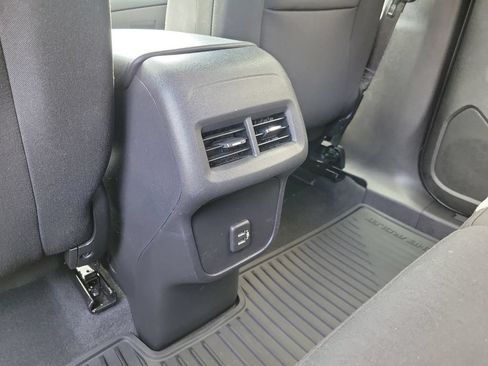 Used 2023 Chevrolet Equinox LS w/ LS Convenience Package AWD/4WD image 14