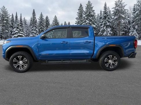 Used 2024 GMC Canyon AT4 w/ AT4 Premium Package image 2