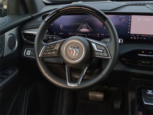 Used 2025 Buick Enclave Avenir w/ Super Cruise Package image 35