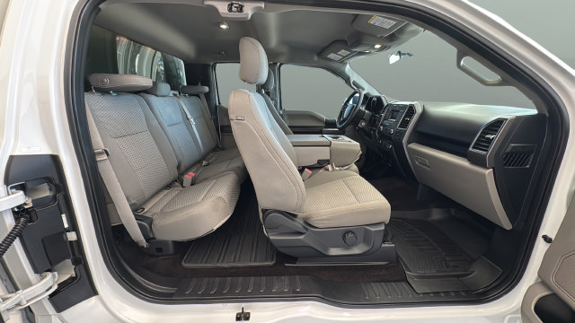 Used 2017 Ford F150 XLT RWD image 16
