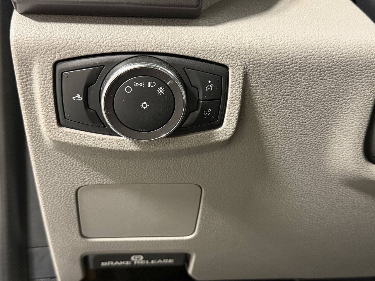 Used 2019 Ford F250 XLT w/ Snow Plow Prep Package AWD/4WD image 23