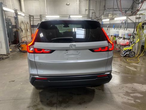 Certified 2024 Honda CR-V EX image 8