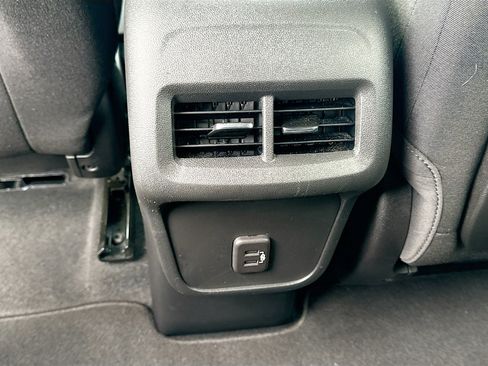 Used 2023 GMC Terrain SLE w/ Elevation Edition FWD image 19