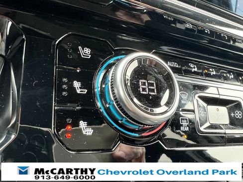 Used 2024 GMC Sierra 2500 AT4 w/ AT4 Premium Plus Package image 14