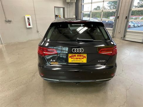 Used 2018 Audi A3 e-tron Premium Plus w/ Technology Package image 4