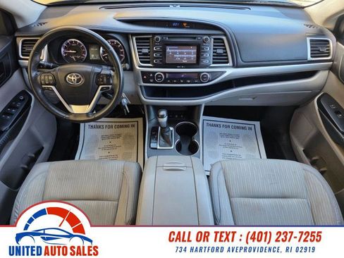Used 2015 Toyota Highlander Plus AWD/4WD image 14