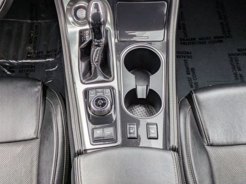 Used 2022 Nissan Maxima SV w/ Floor Mat Group image 6