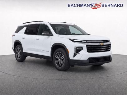 Used 2026 Chevrolet Traverse LT w/ Driver Confidence Package