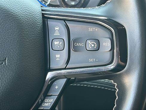 Used 2022 RAM 1500 Limited AWD/4WD image 18