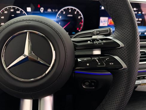New 2026 Mercedes-Benz GLS 450 4MATIC image 28