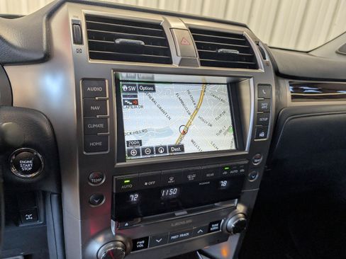 Used 2019 Lexus GX 460 Luxury AWD/4WD image 25