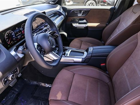 Used 2024 Mercedes-Benz GLB 250 image 22
