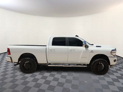 Used 2024 RAM 2500 Laramie AWD/4WD image 5