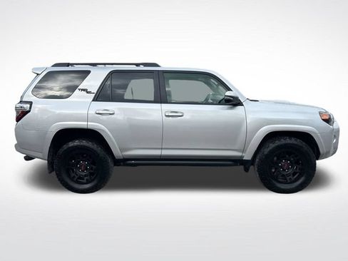 Used 2024 Toyota 4Runner TRD Off-Road Premium AWD/4WD image 6
