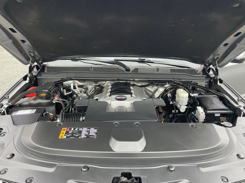 Used 2018 Cadillac Escalade ESV Luxury image 11