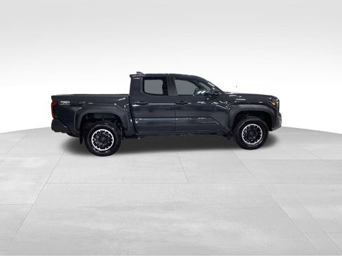Used 2024 Toyota Tacoma TRD Off-Road image 5
