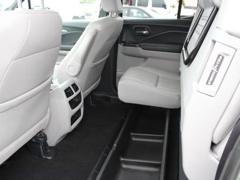 Used 2017 Honda Ridgeline RTL image 40