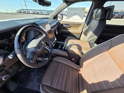 New 2026 GMC Yukon XL Denali Ultimate AWD/4WD image 10