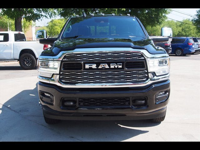Used 2024 RAM 3500 Limited AWD/4WD image 9