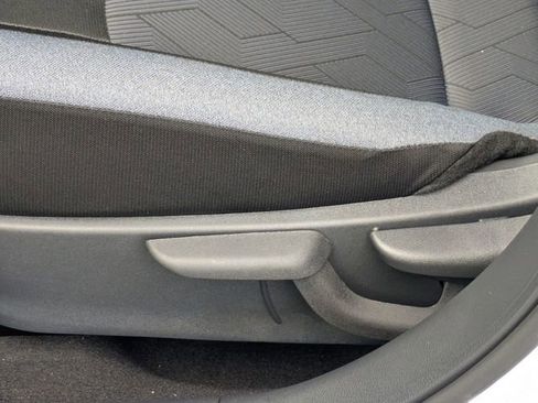 New 2025 Nissan Versa SV w/ Trunk Package image 16