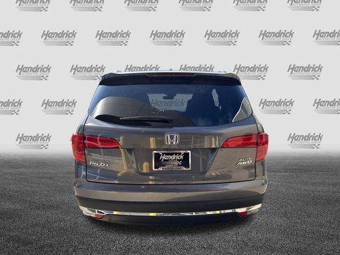Used 2017 Honda Pilot Elite image 9