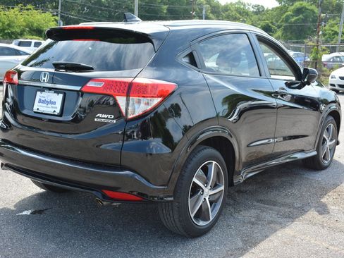 Used 2019 Honda HR-V Touring image 4