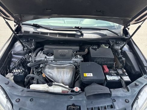 Used 2017 Toyota Camry SE FWD image 28