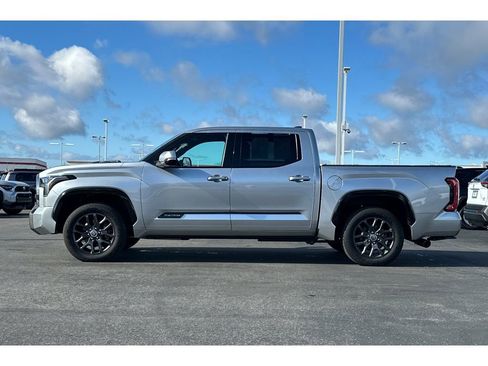 Used 2022 Toyota Tundra Platinum image 7