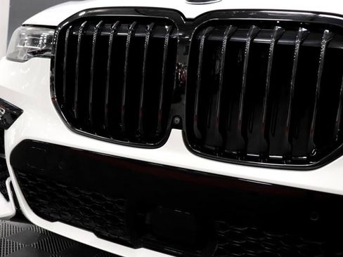 Used 2021 BMW X7 xDrive40i w/ M Sport Package image 14