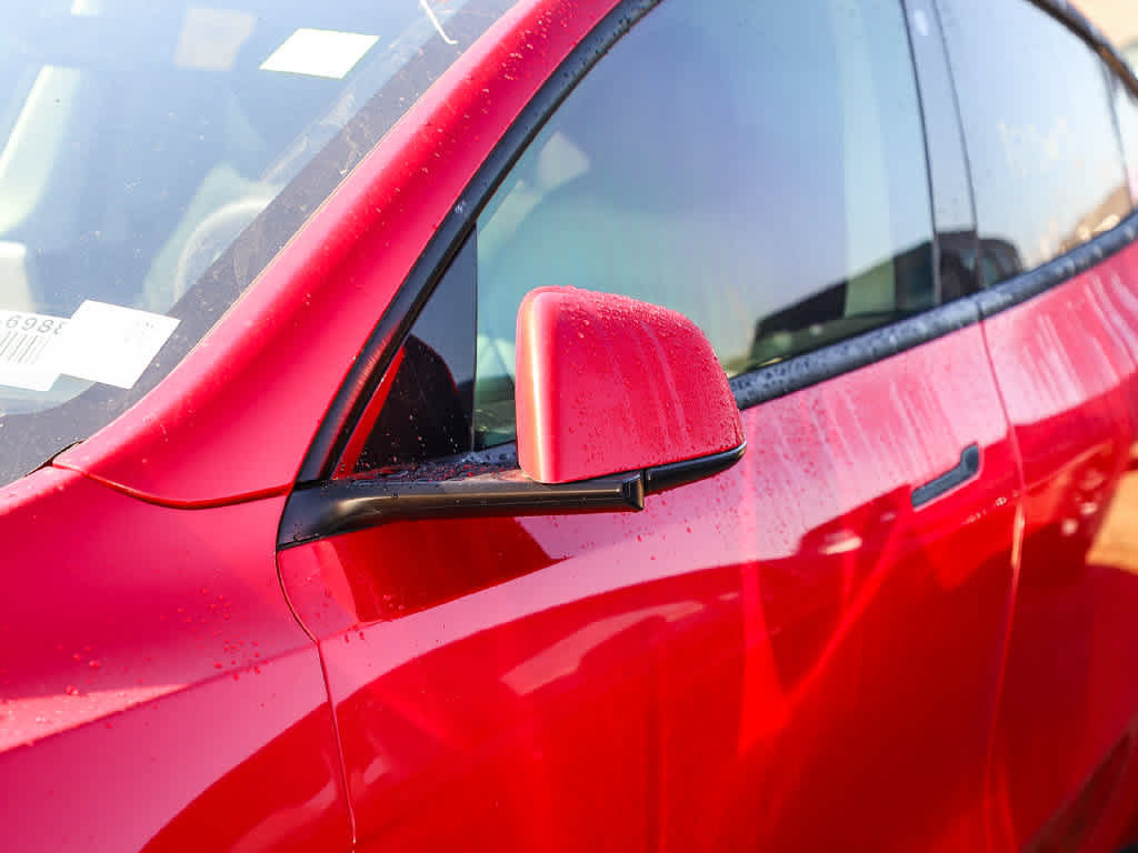 Used 2022 Tesla Model Y Long Range AWD/4WD image 19