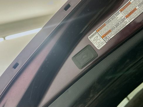 Used 2016 Toyota RAV4 XLE AWD/4WD image 31